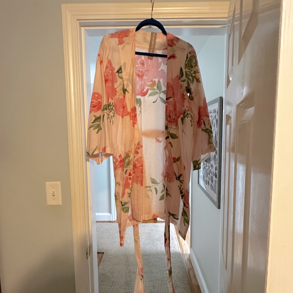 Plum Pretty Sugar pink floral robe